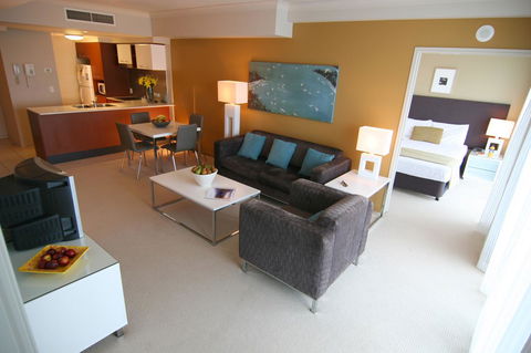 Mantra Towers Of Chevron - eAccommodation 16