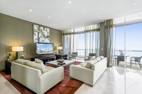 Mantra Towers Of Chevron - eAccommodation 9