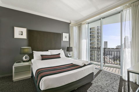 Mantra Towers Of Chevron - eAccommodation 22