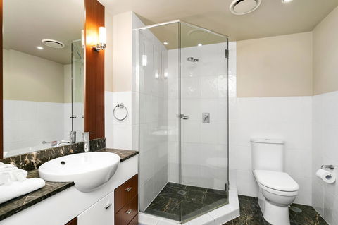 Mantra Towers Of Chevron - eAccommodation 18