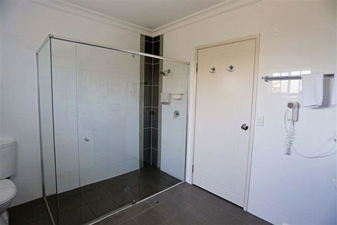 Drovers Motor Inn - eAccommodation 2