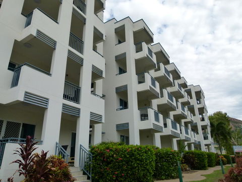 Madison Ocean Breeze Apartments - eAccommodation 7