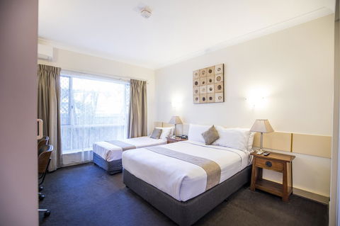 Emerald Maraboon Motor Inn - eAccommodation 41