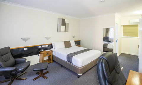 Emerald Maraboon Motor Inn - eAccommodation 23