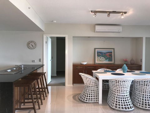 Proximity Waterfront Apartments - eAccommodation 23