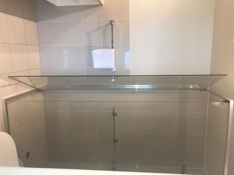 Proximity Waterfront Apartments - eAccommodation 10