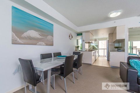 Proximity Waterfront Apartments - eAccommodation 27