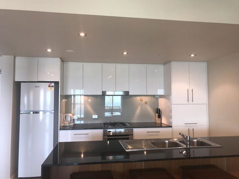 Proximity Waterfront Apartments - eAccommodation 7