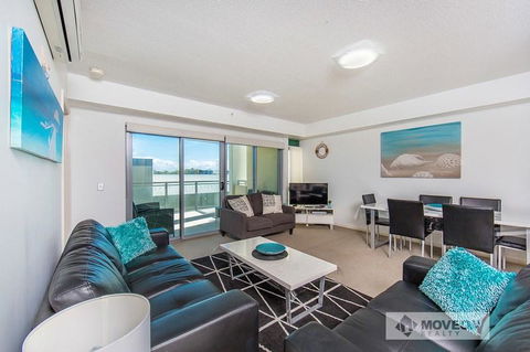 Proximity Waterfront Apartments - eAccommodation 25