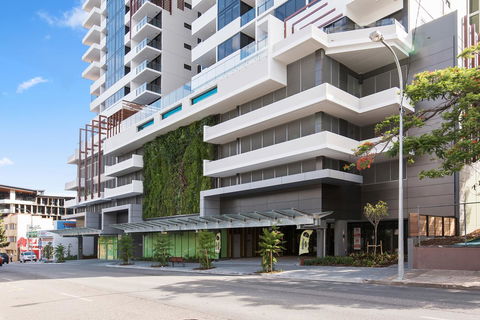Ivy And Eve Apartments By CLLIX - eAccommodation 2