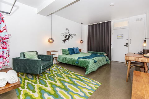 The Pink Hotel Coolangatta - eAccommodation 28