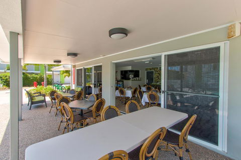 Mackay Oceanside Central Hotel Official - eAccommodation 15