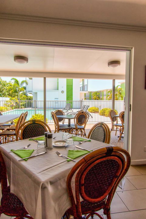 Mackay Oceanside Central Hotel Official - eAccommodation 6