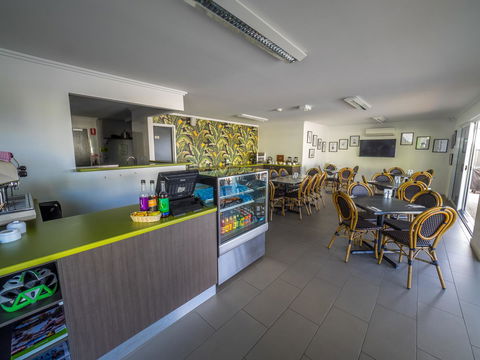 Mackay Oceanside Central Hotel Official - eAccommodation 31