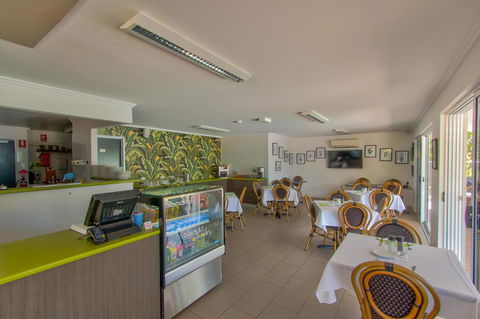 Mackay Oceanside Central Hotel Official - eAccommodation 14