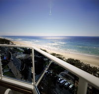 Grosvenor Beachfront Apartments - eAccommodation