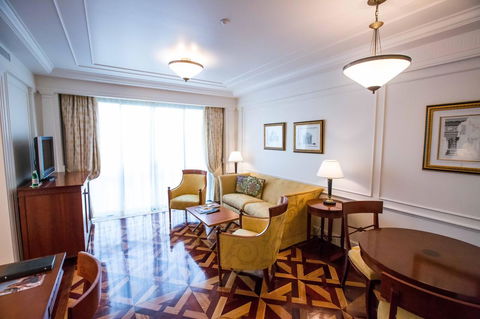 Imperial Hotel Gold Coast - eAccommodation 37