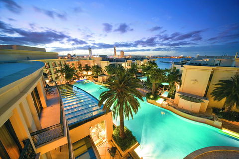 Imperial Hotel Gold Coast - eAccommodation 8