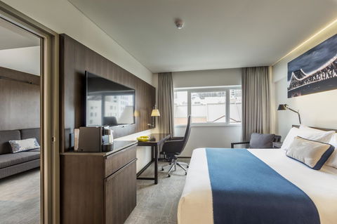 Hyatt Regency Brisbane - eAccommodation 8