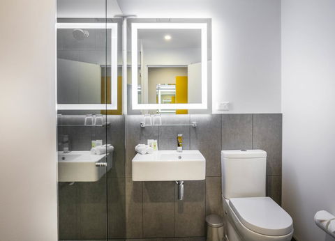 Ibis Styles Brisbane Elizabeth Street - eAccommodation 7
