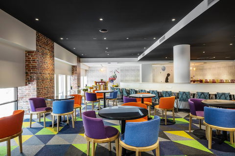 Ibis Styles Brisbane Elizabeth Street - eAccommodation 12