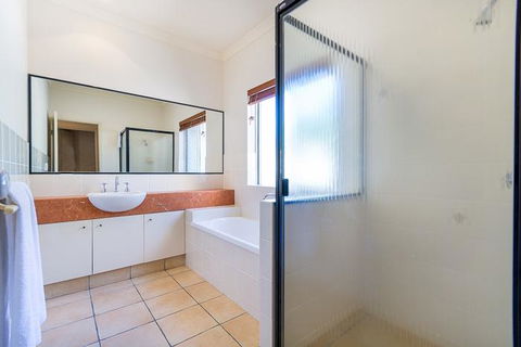 Hepburn Holiday Haven - eAccommodation 18
