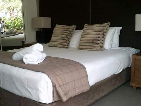 The Phoenician Resort - eAccommodation 16