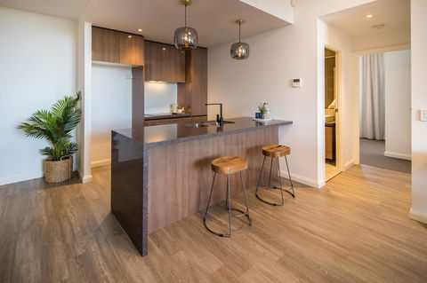 The Residences At The Peninsula - eAccommodation 6