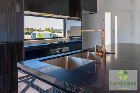 The Residences At The Peninsula - eAccommodation 27