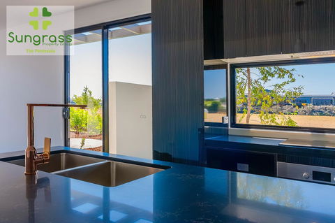 The Residences At The Peninsula - eAccommodation 26
