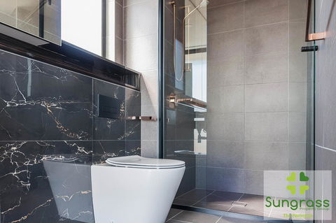 The Residences At The Peninsula - eAccommodation 31