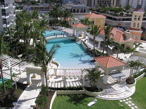 Towers Of Chevron - Private Apartment - eAccommodation 8