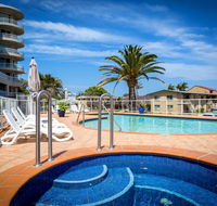 Kirra Beach Apartments - eAccommodation