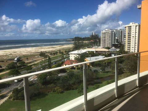 Kirra Surf Apartments - eAccommodation 33