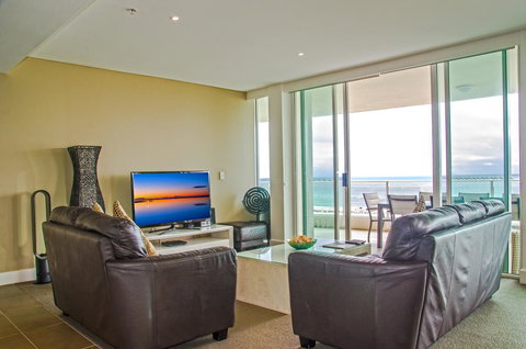 Kirra Surf Apartments - eAccommodation 32