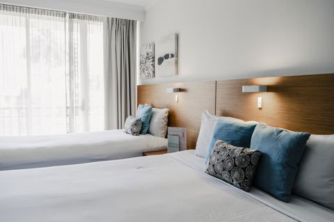 Novotel Cairns Oasis Resort - eAccommodation 23