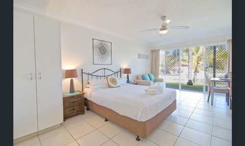 Bay Of Palms - eAccommodation 6