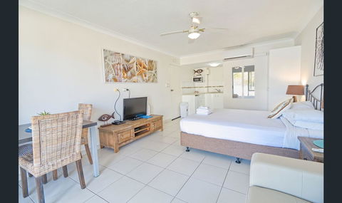 Bay Of Palms - eAccommodation 10