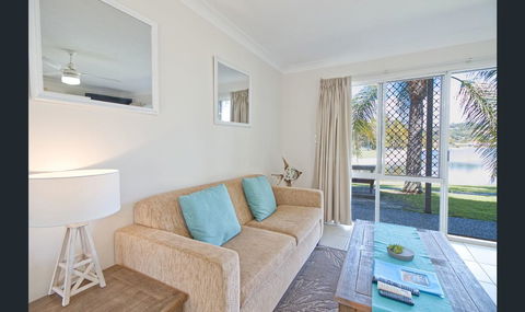 Bay Of Palms - eAccommodation 5