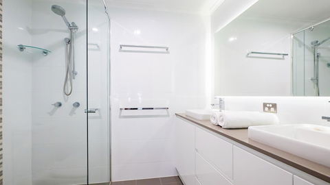 Currumbin Sands On The Beach - eAccommodation 25
