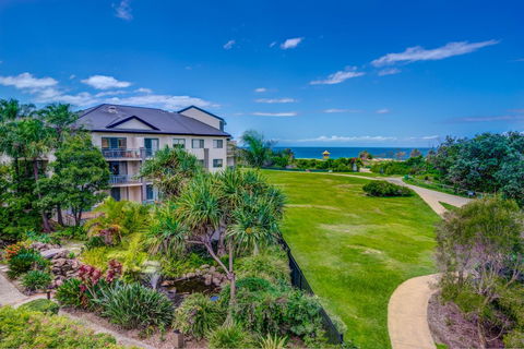 Currumbin Sands On The Beach - eAccommodation 0