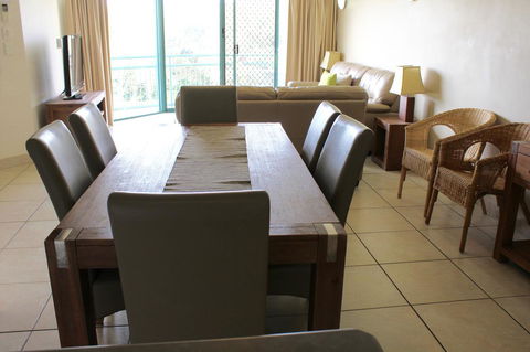 Currumbin Sands On The Beach - eAccommodation 33