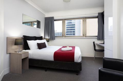 George Williams Hotel - eAccommodation 5