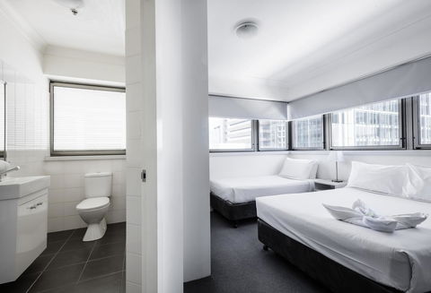 George Williams Hotel - eAccommodation 32