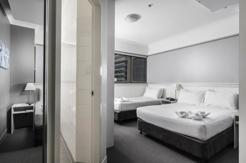 George Williams Hotel - eAccommodation 33