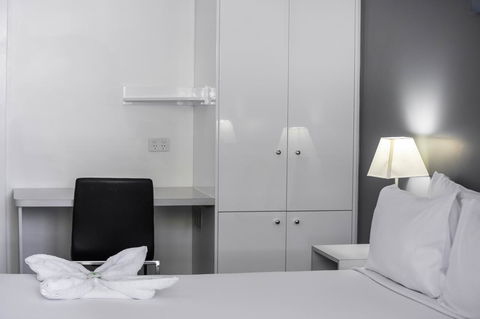 George Williams Hotel - eAccommodation 20