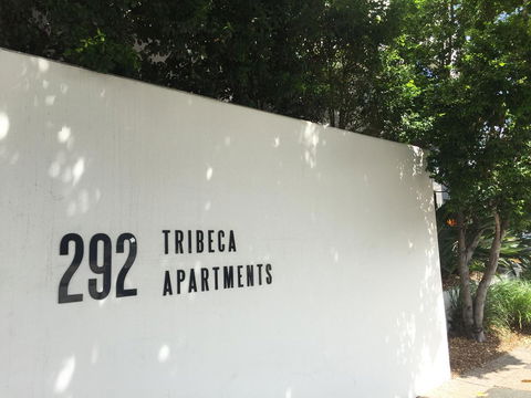 Tribeca Apartments - eAccommodation 19