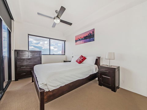 Tribeca Apartments - eAccommodation 35
