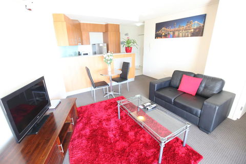 Tribeca Apartments - eAccommodation 6