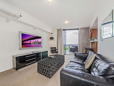 Tribeca Apartments - eAccommodation 36